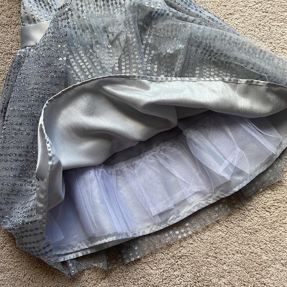 Sleeveless Fluffy Mesh Sparkling Princess Dress - Picture 3 of 7